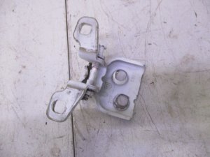 Петля двери Renault Duster (2010-2015) — фото 2