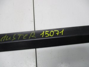 Уплотнитель стекла двери задней правой Renault Duster (2010-2015) — фото 3