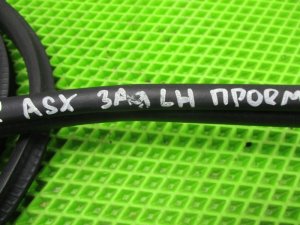 Уплотнитель проема двери задний левый Mitsubishi ASX (2010-2013) — фото 3
