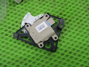 Моторчик заслонки печки Kia Quoris (2012-2014) — фото 2
