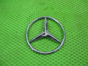Эмблема Mercedes-Benz GLE-Class (2018) — фото 1