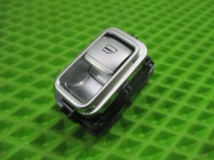 Кнопка стеклоподъемника Chery Tiggo 8 Pro Max (2021-2024) — фото 1