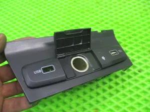 Адаптер USB сетевой Hyundai Tucson (2020) — фото 4