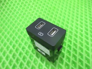 Адаптер USB сетевой Hyundai Tucson (2020) — фото 1
