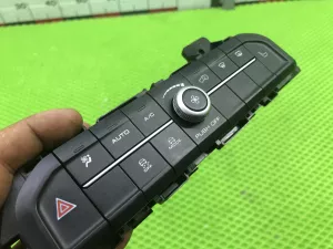 Блок управления климатической установкой Haval F7 (2018-2022) — фото 8