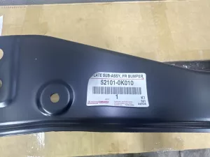 Панель  передняя ОРИГИНАЛ НОВАЯ Toyota Hilux 8 521010k010 — фото 5