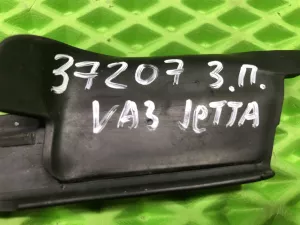 Уплотнитель стекла двери задней правой Jetta VA3 (2019) — фото 8