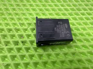 USB зарядное устройство Chery Tiggo 7L (2024) — фото 5