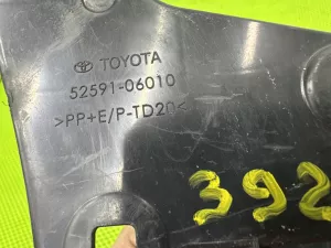 Кронштейн заднего бампера правый Toyota Camry (2017-2021) — фото 11