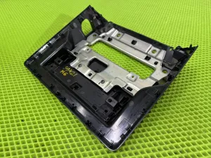 Кузов внутри Haval M6 (2021) — фото 8