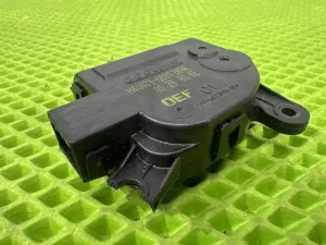 Моторчик заслонки печки Hyundai Tucson (2020) — фото 2