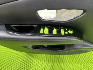 Обшивка двери передней левой Hyundai Tucson (2020) — фото 7