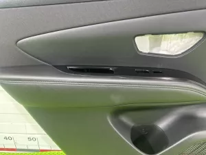 Обшивка двери задней левой Hyundai Tucson (2020) — фото 5