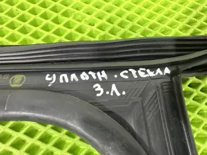 Уплотнитель стекла двери задней левой Lada Xray (2015) — фото 14