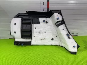 Обшивка багажника Lada Xray (2015) — фото 6
