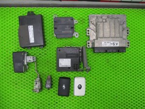 Комплект блоков smart key ЭБУ Renault Arkana (2018) — фото 2