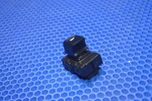 Кнопка стеклоподъемника двери Geely Emgrand SS11 — фото 4