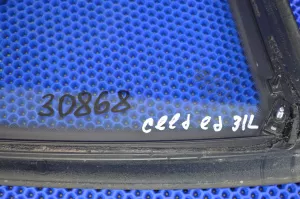 Стекло кузовное глухое левое Kia Ceed ED 2007-2012 — фото 9