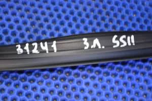 Уплотнитель стекла двери задней левой Geely Emgrand SS11 — фото 4