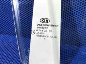 Стекло двери передней правой KIA CEED ED Хэтчбек 2006-2012 — фото 2