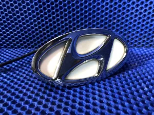 Кнопка открывания багажника Hyundai Sonata 7 (LF) Седан 2014-н.в. Рестайлинг — фото 2