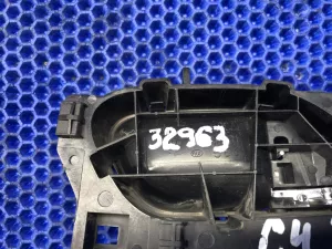 Ручка двери внутренняя левая Citroen C4 1 Хэтчбек 5дв 2004-2011 — фото 6