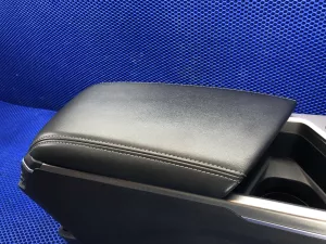 Центральная консоль с подлокотником Geely Emgrand SS11 — фото 5