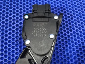 Педаль газа Geely Emgrand SS11 — фото 7