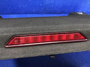 Полка задняя со стоп сигналом Geely Emgrand SS11 — фото 4