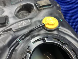 Бак топливный Changan Eado Plus  — фото 11