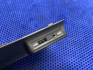 Адаптер USB AUX сетевой Skoda Octavia A7 2013-2020 — фото 2