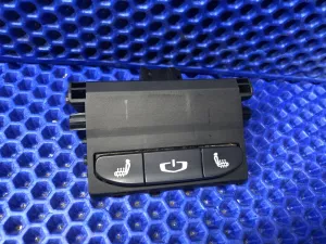 Кнопка обогрева сидений передних BELGEE X50 / Geely Coolray SX11 — фото 3