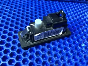 Фонарь подсветки номера BELGEE X50 / Geely Coolray SX11 — фото 6
