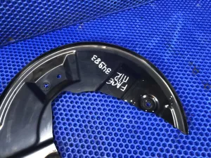 Пыльник тормозной диски Geely Preface — фото 3