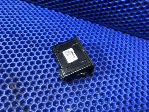 Разъём USB Geely Preface — фото 3