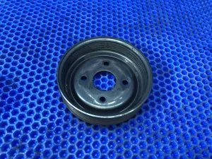 Шкив водяного насоса (помпы) Mitsubishi Pajero Sport 3  — фото 4