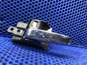 Ручка двери внутренняя левая 4N15 Mitsubishi Pajero Sport 3  — фото 2