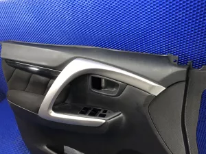 Обшивка двери передняя левая 4N15 Mitsubishi Pajero Sport 3  — фото 3