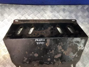 Защита радиатора 4N15 Mitsubishi Pajero Sport 3  — фото 2