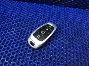 Ключ зажигания Hyundai Tucson 4 NX4 — фото 1