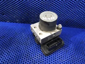 Блок ABS 4N15 Mitsubishi Pajero Sport 3  — фото 1