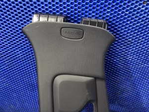 Обшивка центральной стойки левая Geely Okavango — фото 2