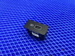 Разъем USB Geely Atlas PRO 2021- (NL-3B) / Belgee X70  — фото 1