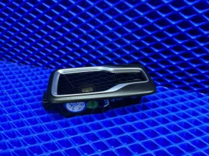 Плафон подсветка салона Geely Cityray — фото 2