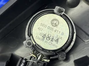 Накладка двери передней левой с динамиком Skoda Octavia A7 2013-2020 — фото 4