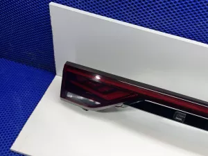 Фонарь крышки багажника Geely Emgrand SS11 — фото 3