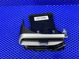 Дефлектор воздушный левый Geely Emgrand SS11 — фото 8