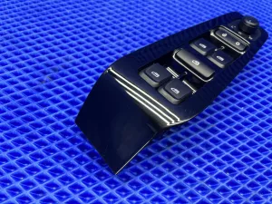 Блок управления стеклоподъемниками Geely Emgrand SS11 — фото 6