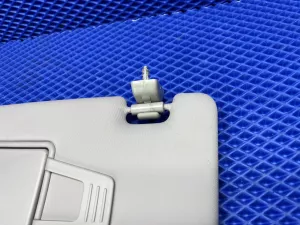 Козырек солнцезащитный левый Geely Emgrand SS11 — фото 3