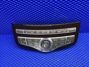 Блок управления климатом Infiniti M37/Q70 — фото 1